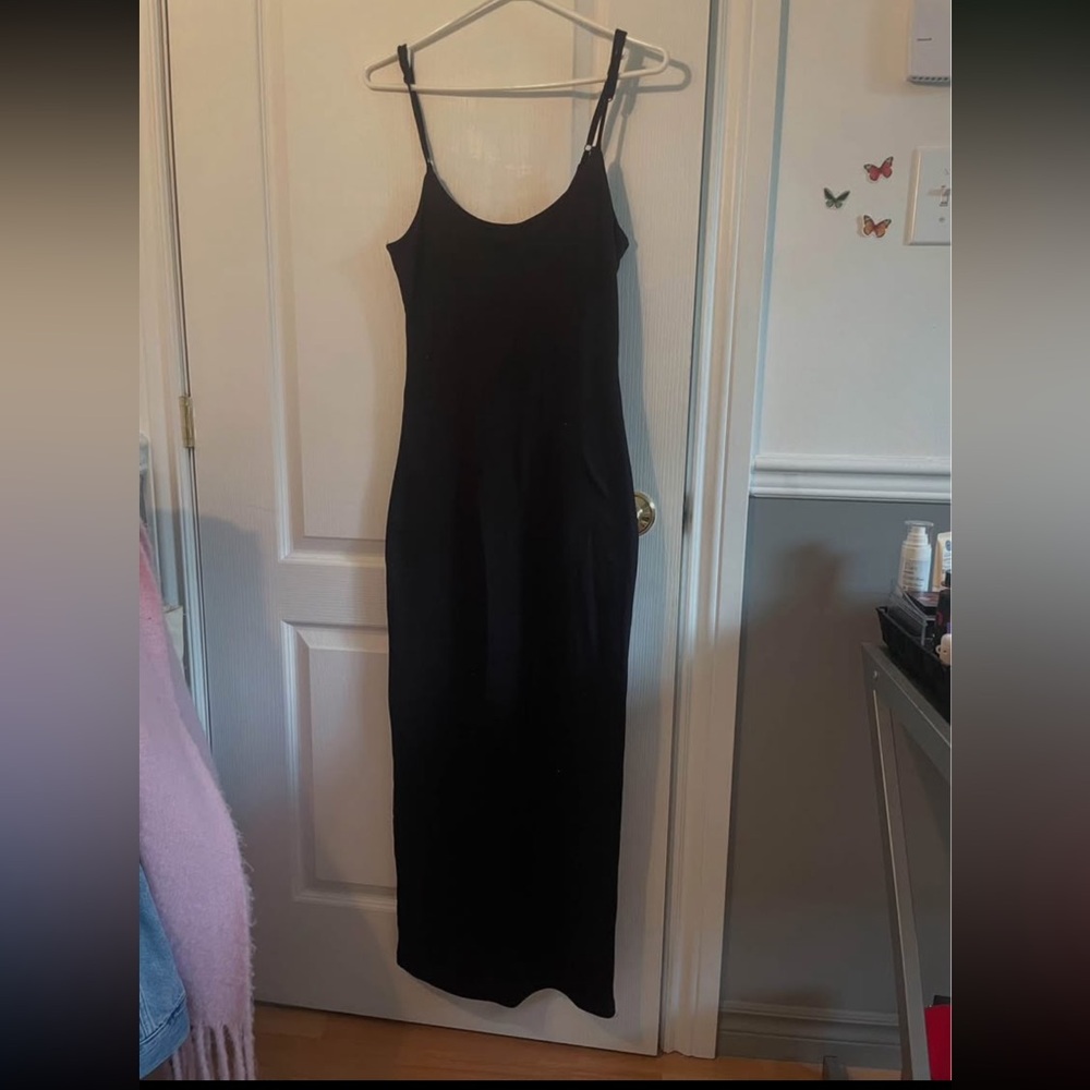 Elegant Black Maxi Dress